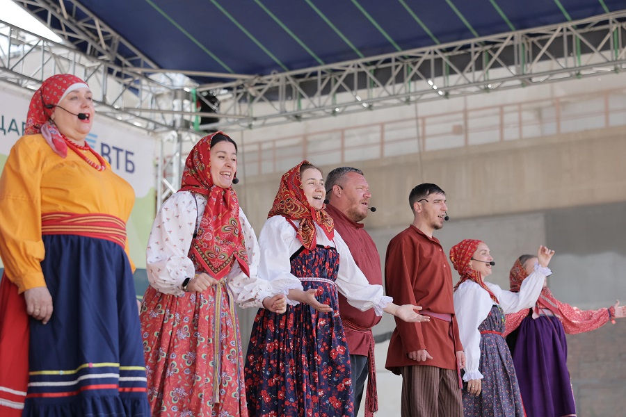 tzhfest2.JPG