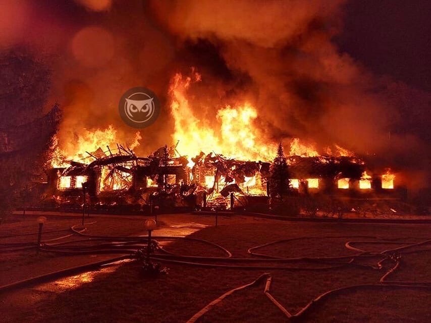 
		
		Исторический ресторан "Засека" выгорел дотла. Фото
		
	