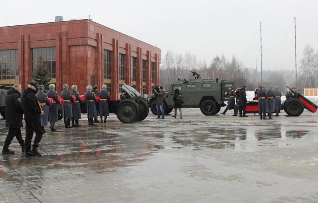 
		
		В Пензенскую область привезли останки бойцов Красной Армии
		
	