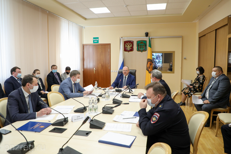 
		
		Мельниченко поручил проверить деятельность школьных психологических служб
		
	
