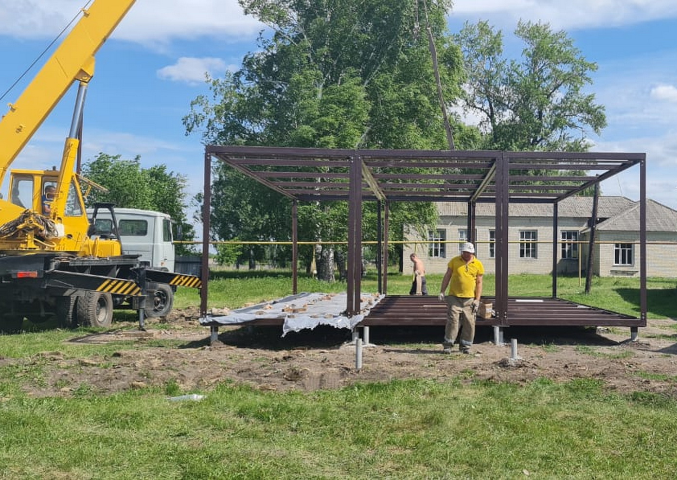 
		
		В селах трех районов Пензенской области до конца июня построят новые ФАПы
		
	