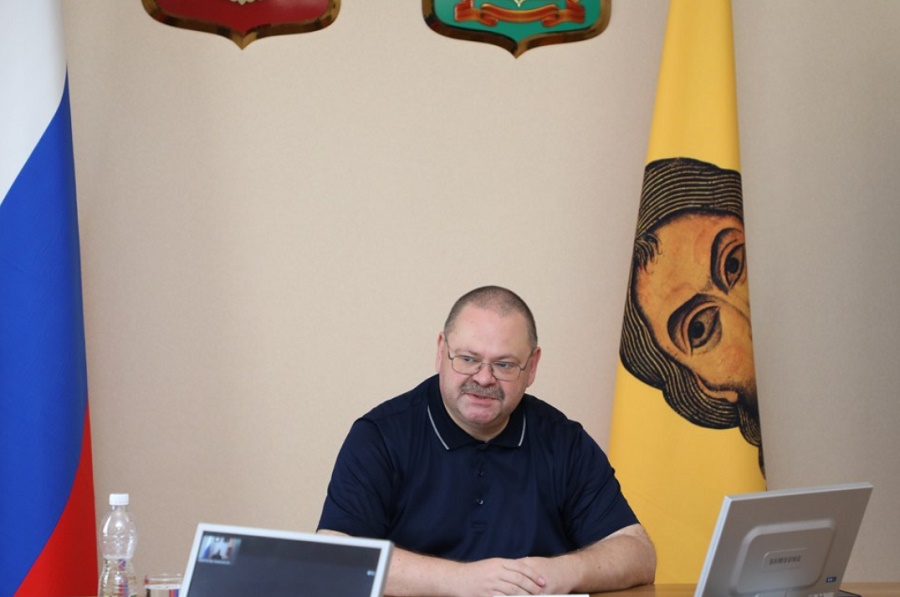 
		
		Мельниченко поручил в связи с жарой взять на особый контроль водоснабжение пензенцев
		
	