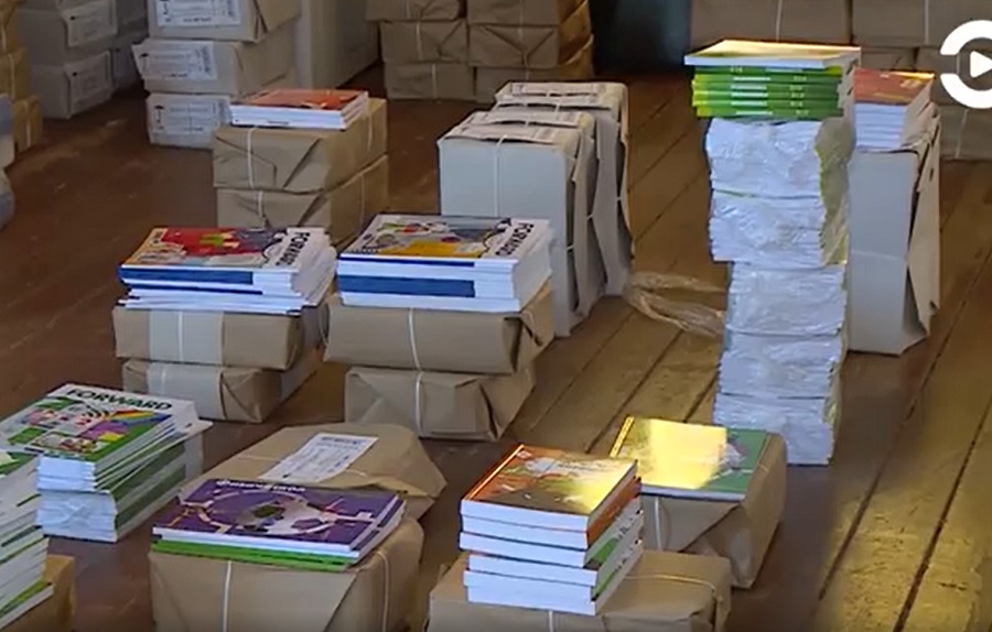 
		
		Школы Пензенской области получили новые учебники почти на 115 млн рублей
		
	