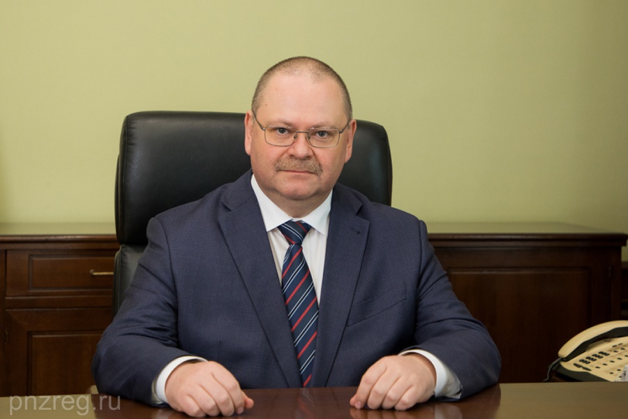 
		
		Олег Мельниченко поздравил пензенских дорожников с праздником
		
	