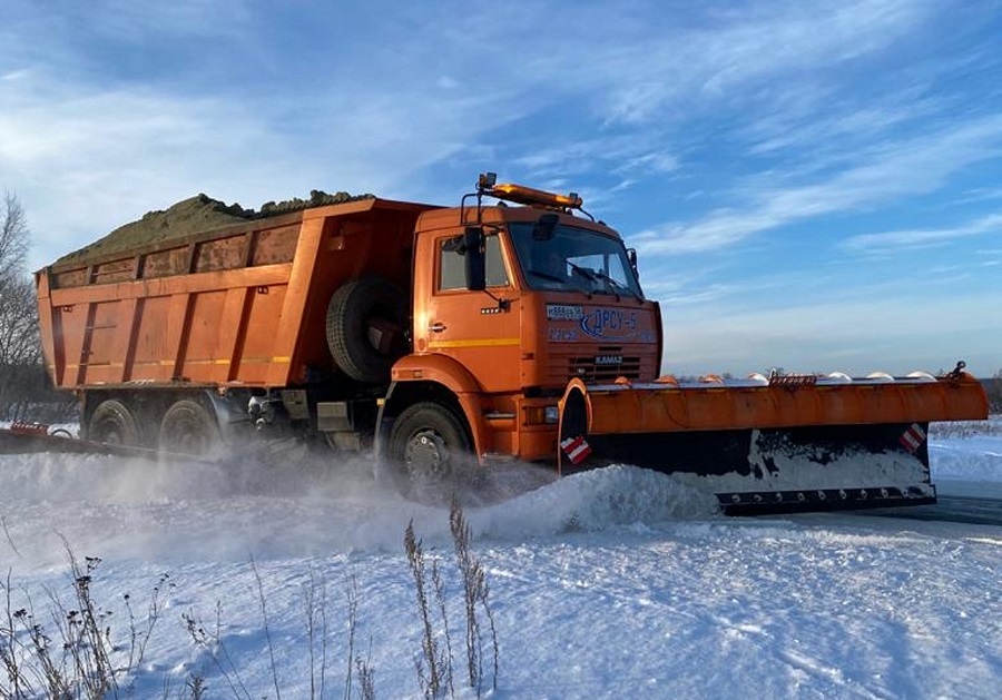 
		
		На очистку пензенских дорог от снега вывели более 250 спецмашин
		
	