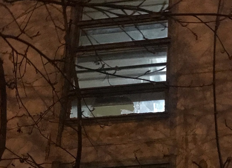 
		
		В Пензе решили проблему разбитых окон на ул. Коммунистической
		
	