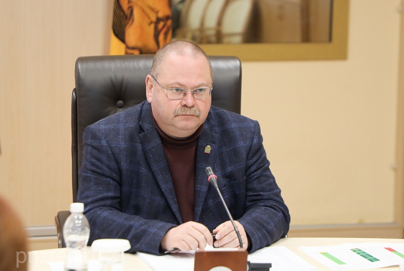 
		
		Олег Мельниченко поручил контролировать качество стройработ на объектах здравоохранения
		
	