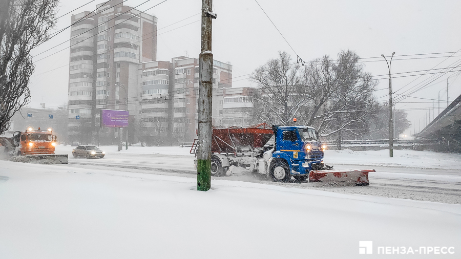 
		
		Снег с улиц Пензы ночью будут убирать почти 100 спецмашин
		
	