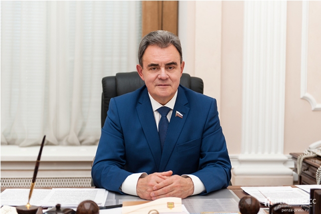 
		
		Валерий Лидин подал прошение о досрочном сложении полномочий секретаря реготделения ЕР
		
	