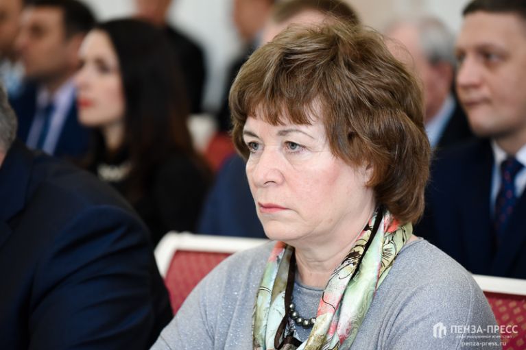 
		
		Елена Столярова высказалась о предложенных президентом мерах поддержки семьям
		
	