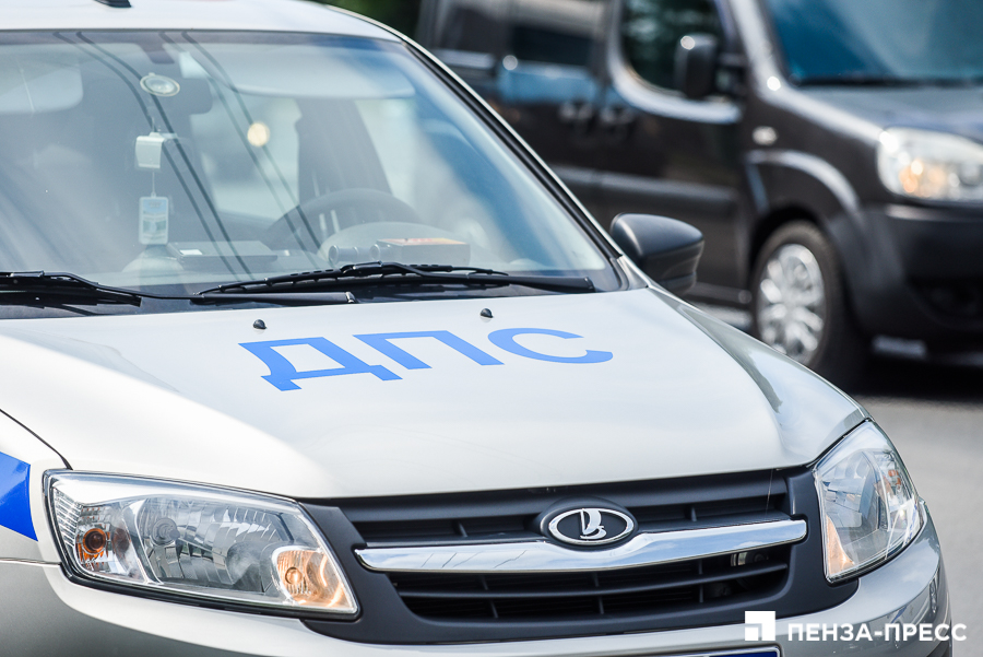 
		
		Полиция ищет очевидцев аварии на ул. Казанской в Пензе
		
	