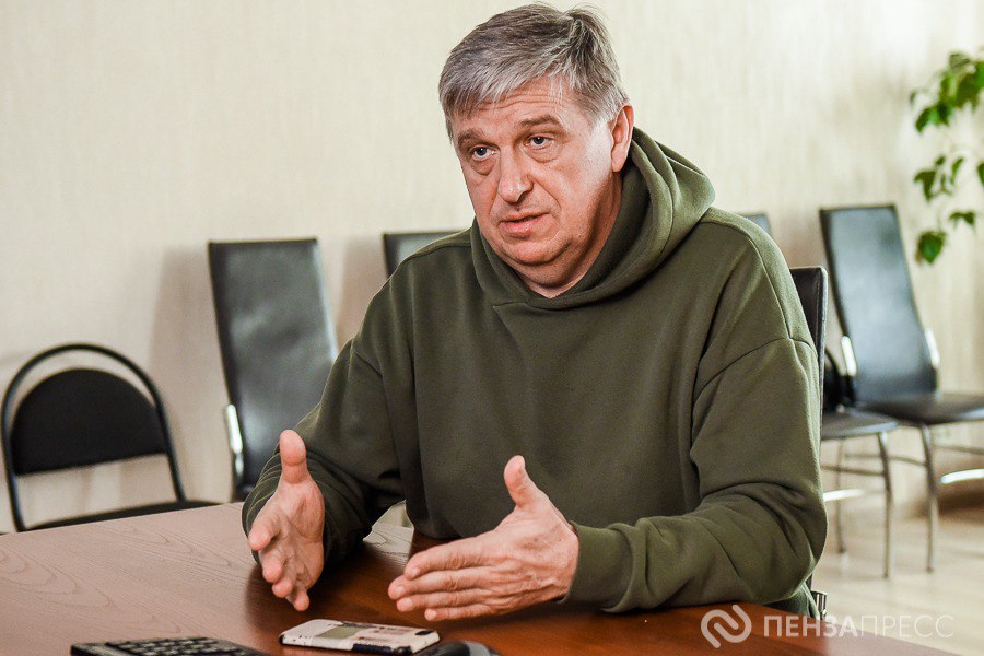 Власов.jpeg