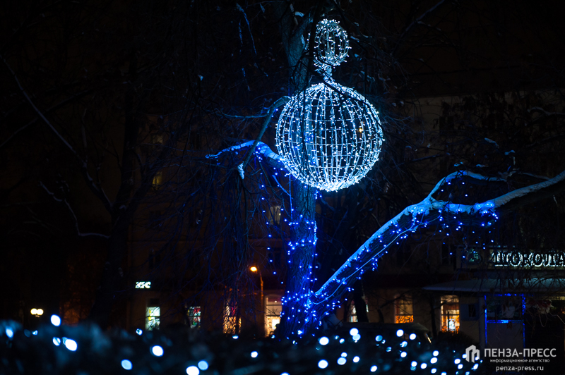 фото пензы 2022 год. пенза арбеково прачечные. пенза елка на площади ленина 2022. дома день и ночь в пензе. фото пензы московская 2022 год.