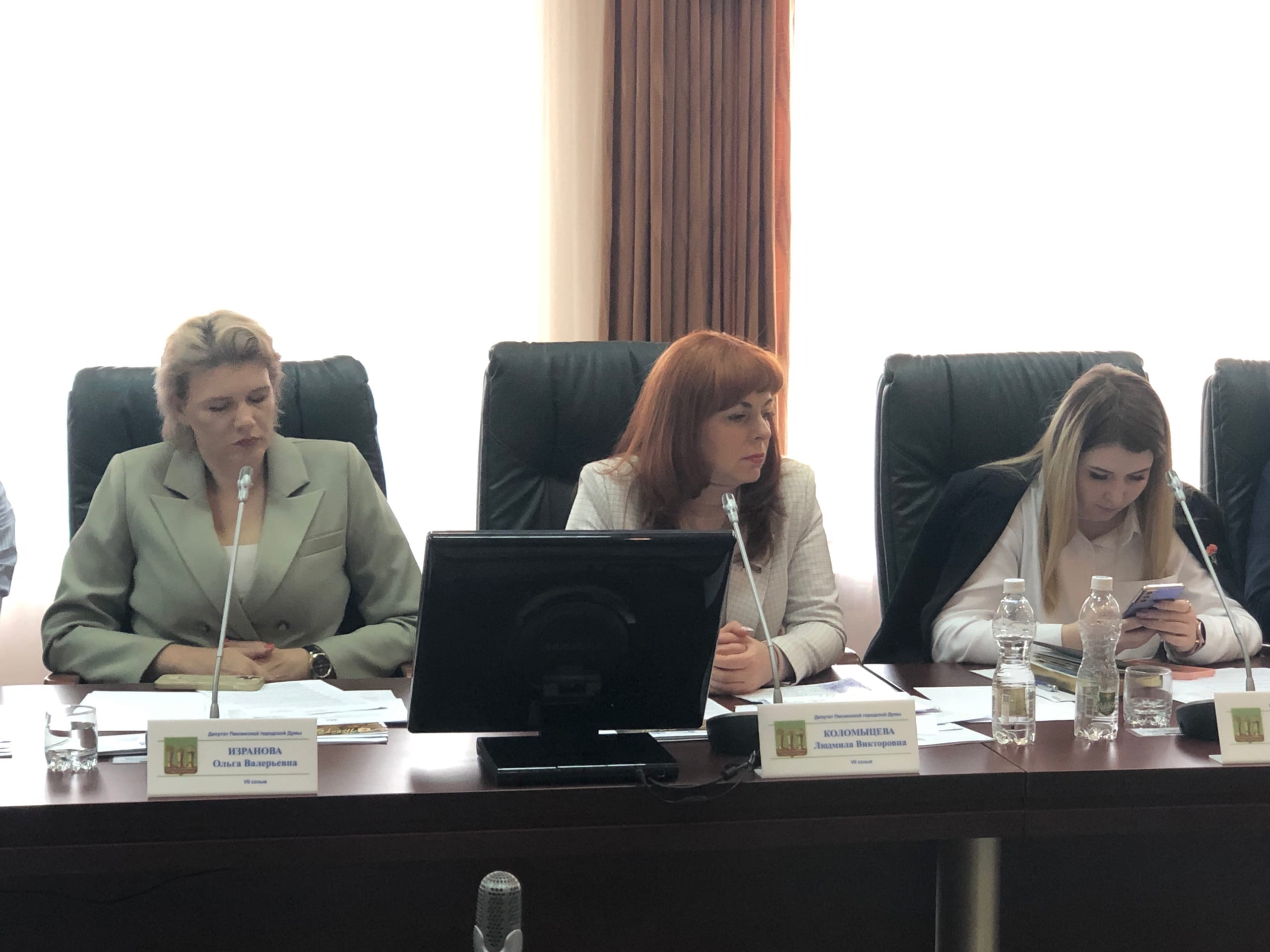 директор теплоснабжения пенза фото. мкп теплоснабжение пенза сотрудники. мкп теплоснабжение пенза юрист наталья фото. андрей бурнин пенза. мкп теплоснабжение пенза.