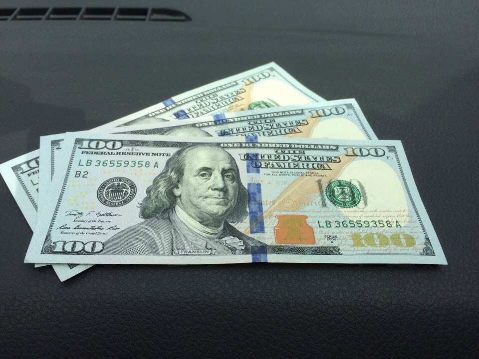 Курс доллара вырос на рубль к выходным